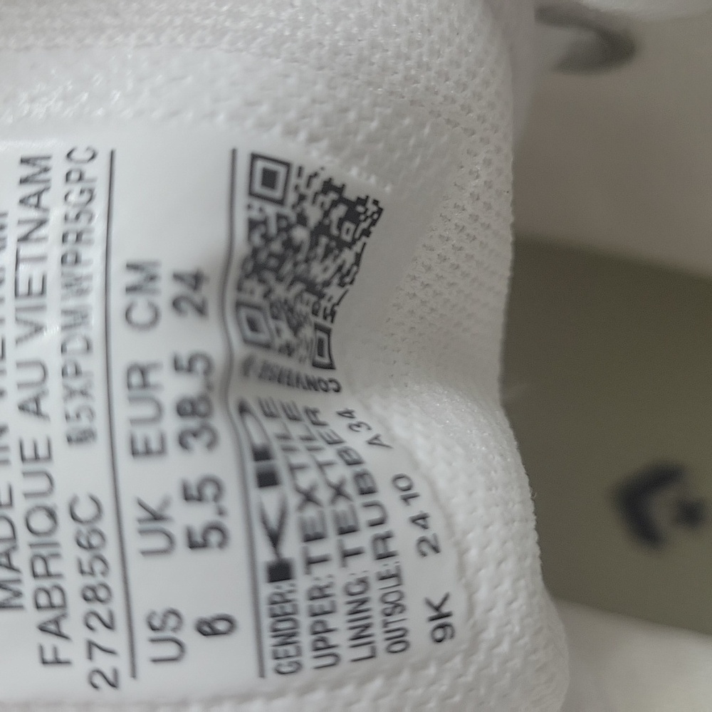 Converse White Sneakers with Blue Star Logo - Picture 10 of 13